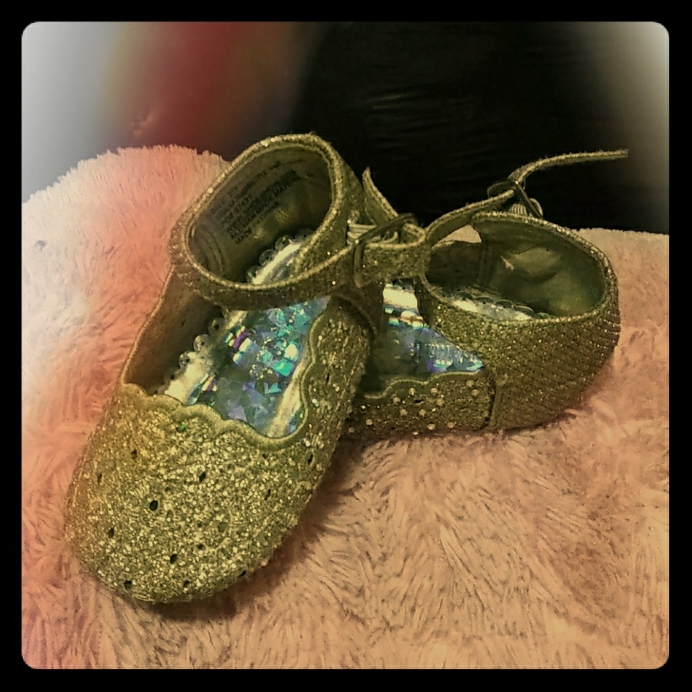 Baby shoes sizes 2 ,3,5